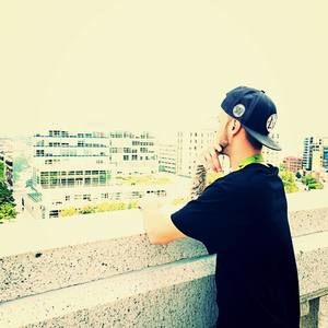 Meet your Posher, Dustin